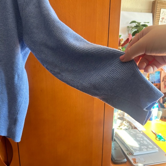 Nine West Womens V-Neck Sweater - Picture 4 of 5